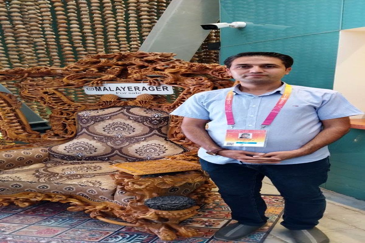 ساخت بزرگترین مبل منبت سه‌بعدی جهان در ایران