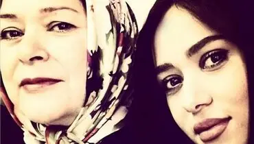 پوشش مسخره پریناز ایزدیار در تولدش  | پریناز ایزدیار با این پوشش آبروی خودش را برد