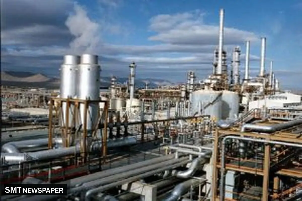ضرورت توسعه صنایع پایین ‌دستی در حوزه پتروشیمی 
