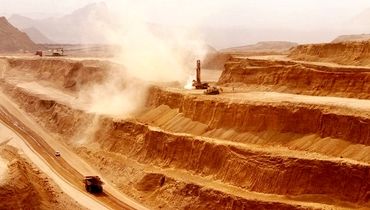 توسعه اقتصادی از مسیر معدن می‌گذرد