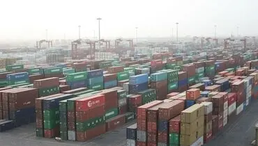 شنا در دریای توفانی