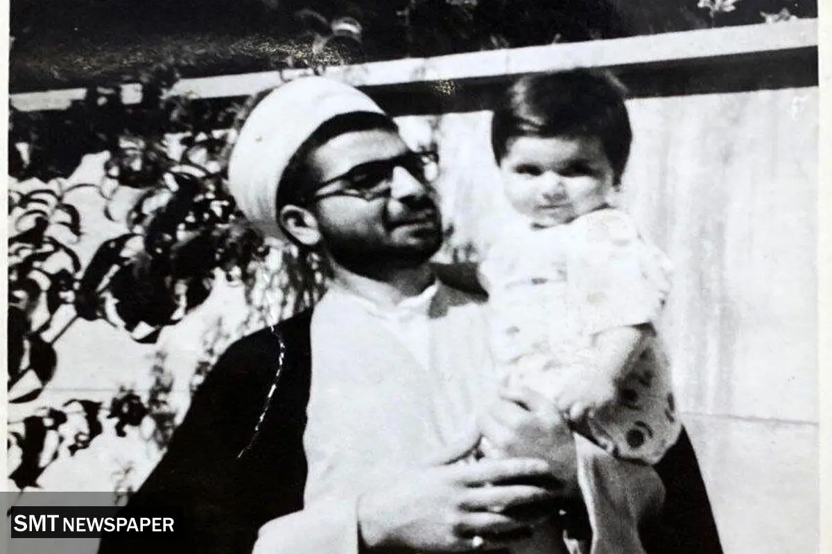 عکسی کمیاب از جوانی حسن روحانی