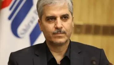 اعطای نشان عالی مدیر سال به مهندس حیدرنیا مدیرعامل شرکت پتروشیمی شیراز