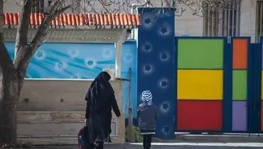 ایـــنجــا ثروت بهتر از عـلـم است