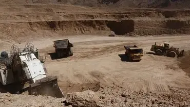 اکتشاف معدن زیر سنگباران معارضان