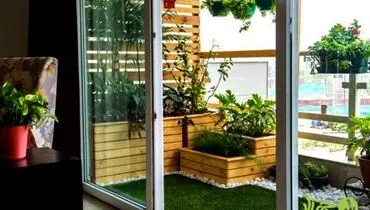 اجرای چمن مصنوعی برای داشتن خانه ای با عناصر طبیعی