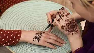 بهترین آموزشگاه آرایشگری برای آموزش طراحی با حنا