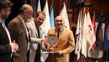 انتخاب آقای علیرضا کریمی مدیرعامل و عضو هیئت مدیره شرکت روغن موتور پردیس بعنوان مدیر برتر کشور