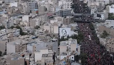 ۱۰ کیلومتر خیابان، یکپارچه عزادار