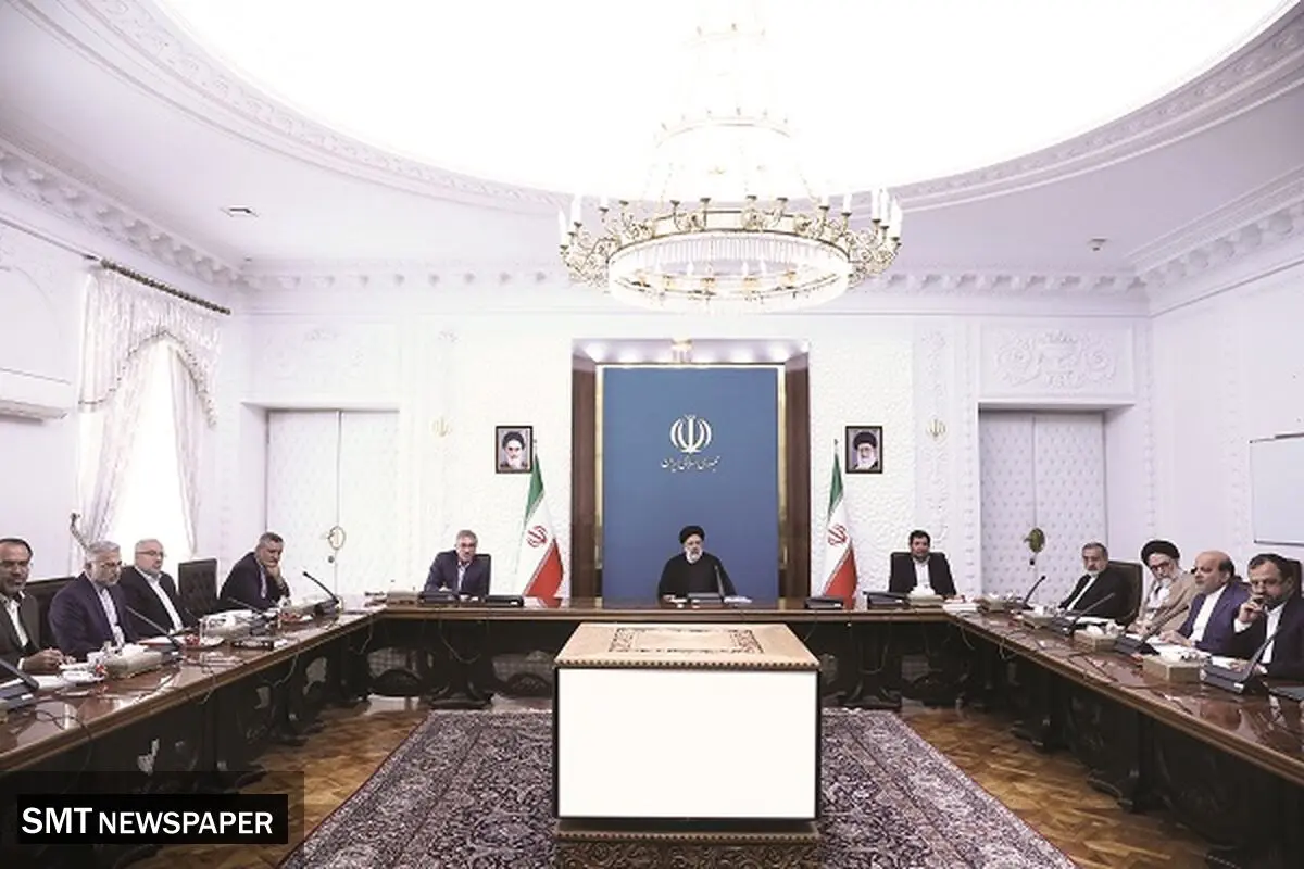شاه‌کلید«انضباط پولی و مالی» است 