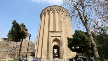 چراغِ خاموش گردشگری در ایران