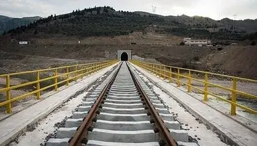 یـک تیـر و چنـد نشـان