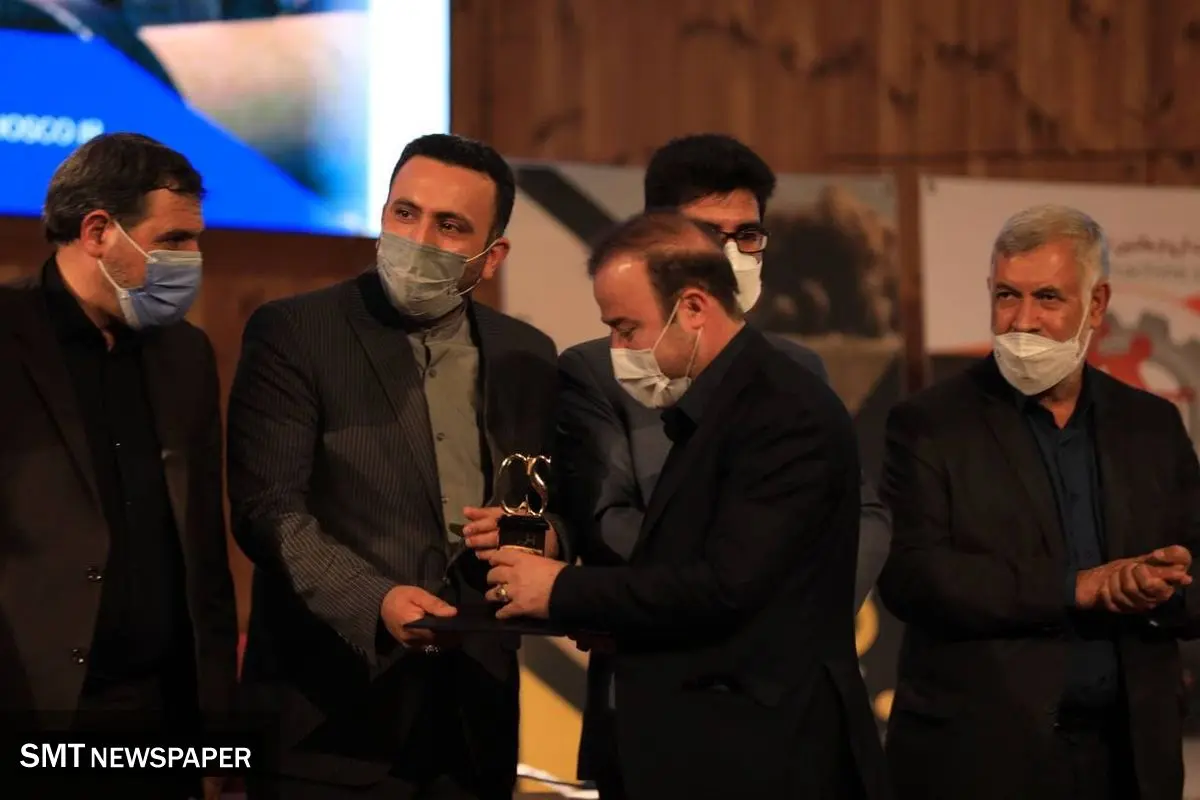 فولاد هرمزگان فراتر از استاندارد مشتری مداری