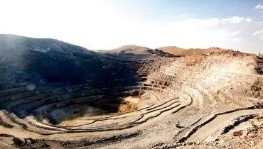 کار با شعار درست نمی‌شود