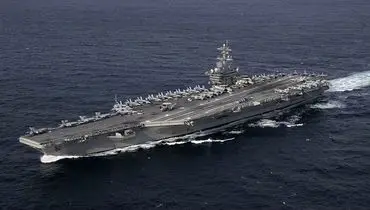 ناو هواپیمابر آبراهام لینکلن با 4 موشک ایرانی هدف قرار گرفت