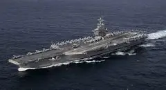 ناو هواپیمابر آبراهام لینکلن با 4 موشک ایرانی هدف قرار گرفت