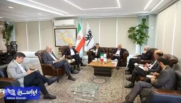 ۴۵ سال تجربه مدیریت فولاد مبارکه دور میز همدلی