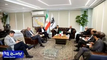 ۴۵ سال تجربه مدیریت فولاد مبارکه دور میز همدلی