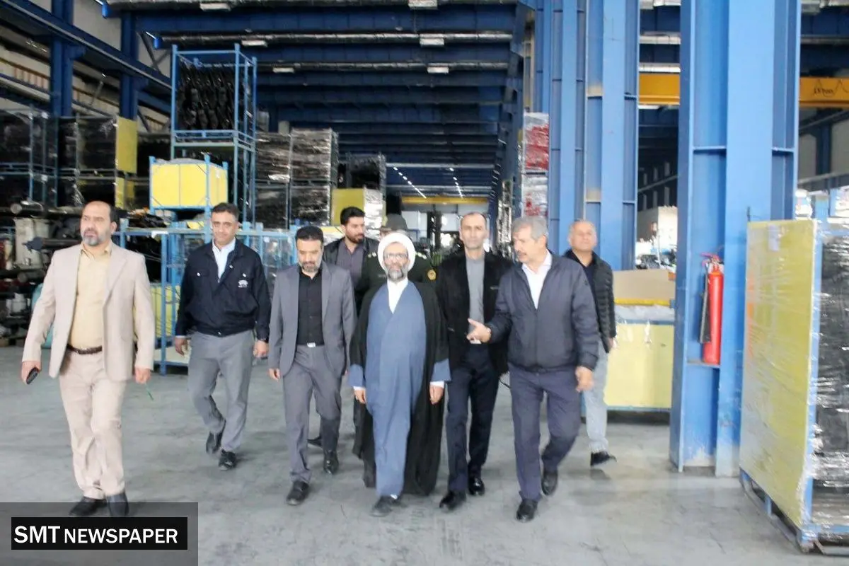 بازدید عضو هیأت رئیسه مجلس و مسئولان استان مرکزی از گروه پژوهش صنعت مدرن