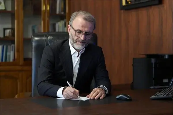 افتتاح ۴۴۵ مگاوات نیروگاه خورشیدی و آغاز عملیات اجرایی ۱۷۷ مگاوات جدید با حضور وزیر نیرو/ عبور ظرفیت نیروگاه های کشور از 3100 مگاوات