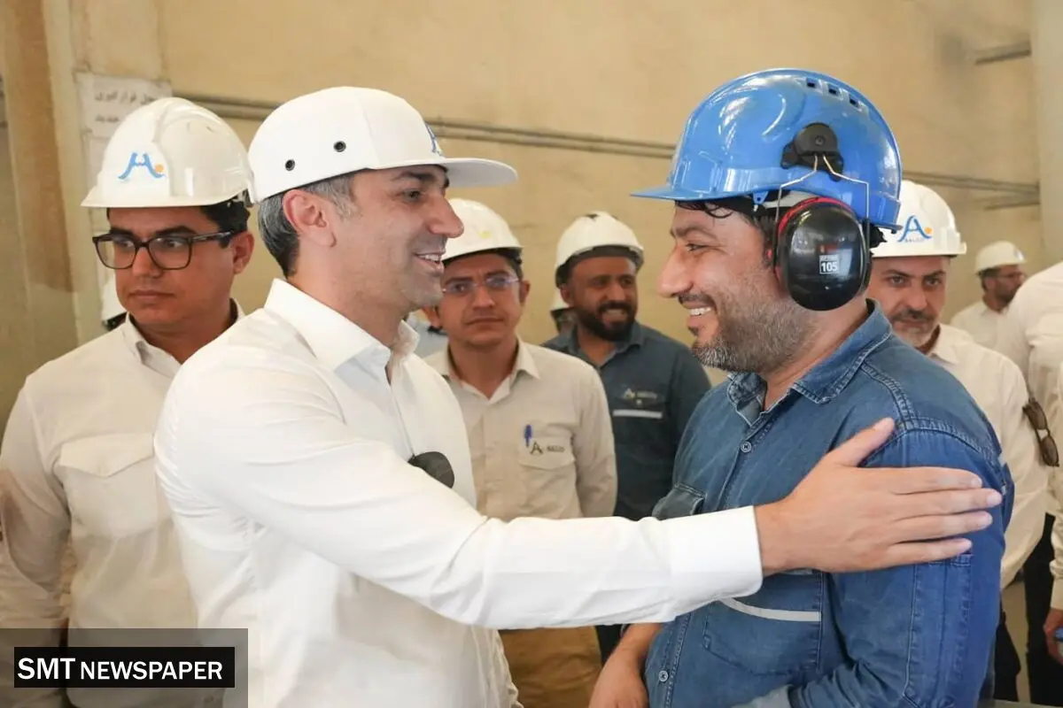 بازدید مدیرعامل مجتمع صنایع آلومینیوم جنوب از واحدهای مختلف کارخانه و دیدار با کارکنان
