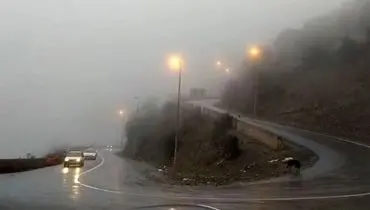 ترافیک سنگین در محور کندوان / بارش برف و باران در جاده‌های ۷ استان