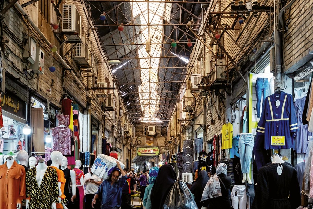 حال بازار تهران خوب نیست | مقصران پس از حادثه تسلیت نگویند

