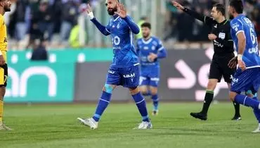 خشم هواداران استقلال از جذب بازیکن جنجالی