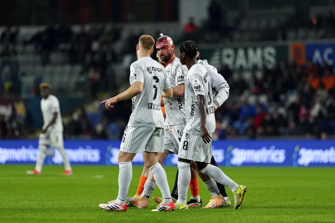 خونریزی و بخیه روی سر سردار دورسون + عکس