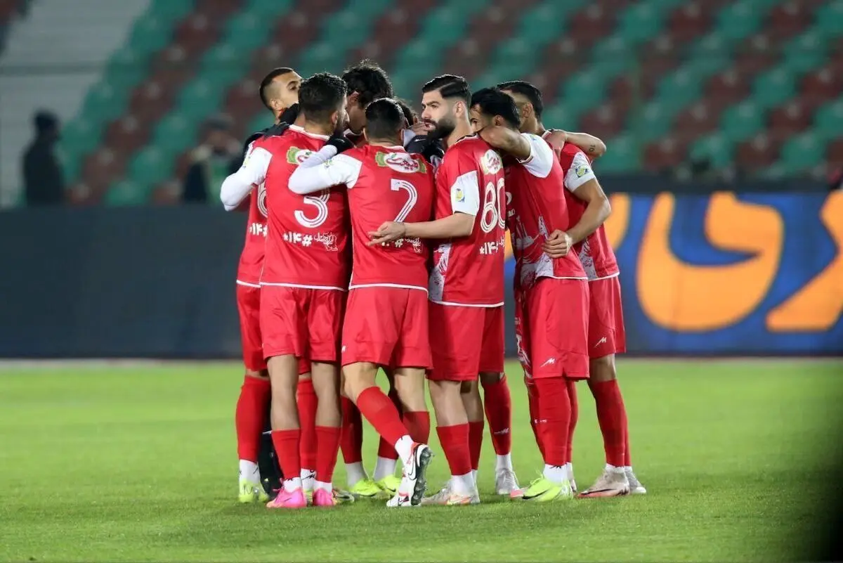 پرسپولیس فعلاً بدون بازیکن خارجی ادامه می‌دهد