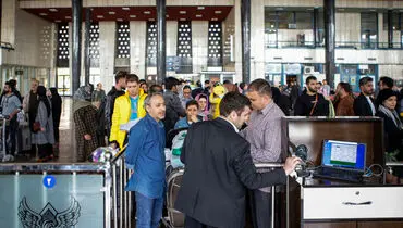 صدور کارت بانکی ریالی برای گردشگران خارجی