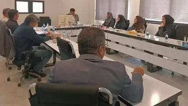 برگزاری نشست نمایندگان خراسان شمالی بیمه دی در شعبه بجنورد