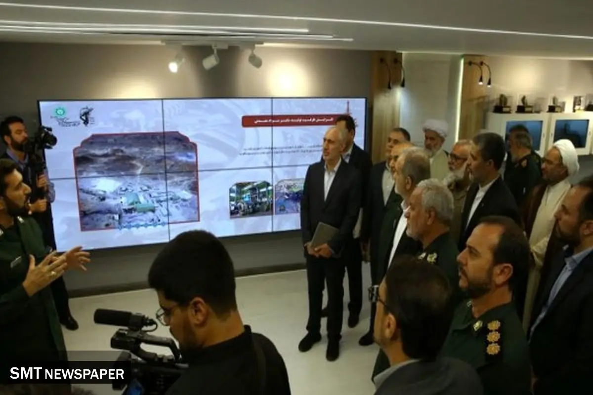 بازدید رئیس جمهور از قرارگاه سازندگی خاتم الانبیاء (ص)