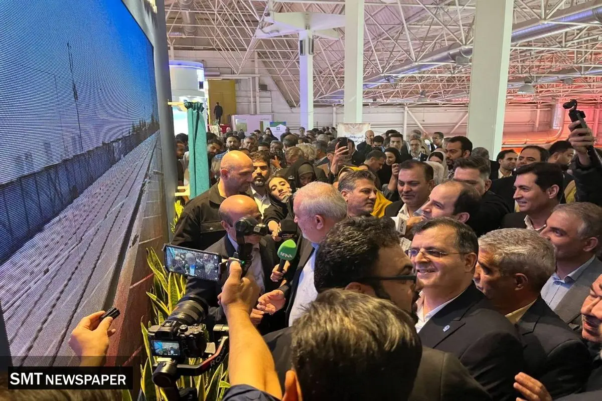 رونمایی از فاز دوم نیروگاه خورشیدی سقفی نمایشگاه بین‌المللی تهران با حضور وزیر نیرو