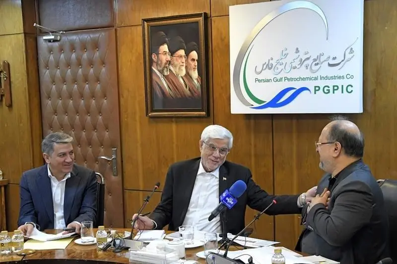 بازدید معاون اول رئیس جمهور از هلدینگ خلیج فارس
