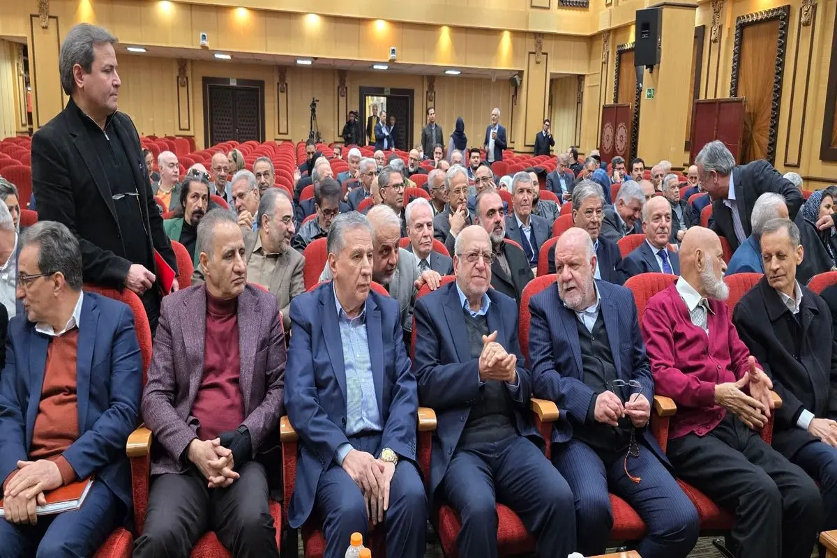 درخشش ۸ ساله پتروشیمی