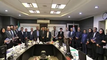 تقدیر بانک سرمایه از معلمان و اساتید در روز معلم ۱۴۰۵
