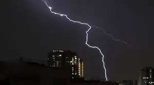 هشدار هواشناسی؛ تهران در انتظار باد شدید و رعدوبرق