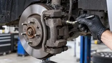 چرا گریس کالیپر در سرویس سیستم ترمز اهمیت دارد؟