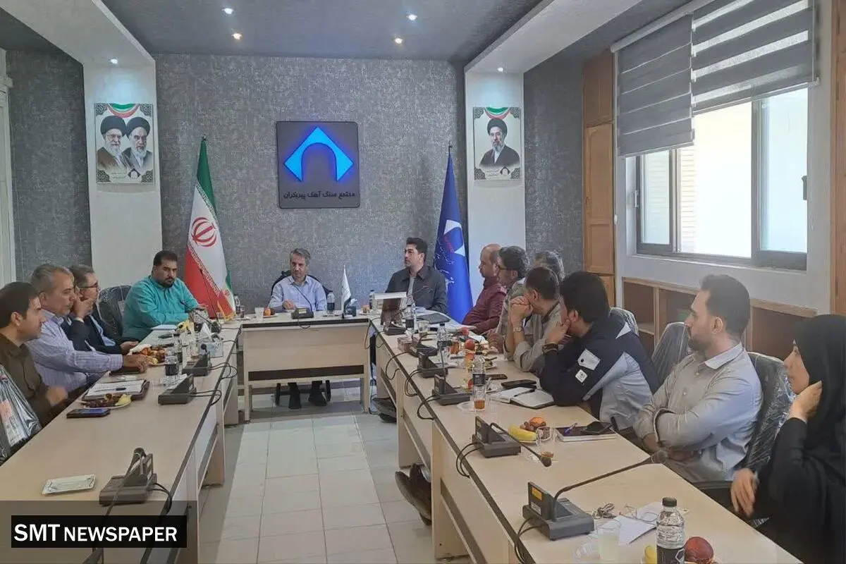 بازدید نماینده ستاد تسهیل و رفع موانع تولید شهرستان فلاورجان از مجتمع سنگ آهک پیربکران
