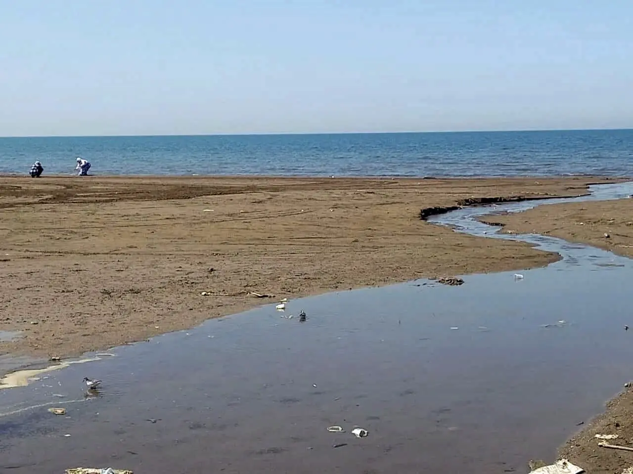 شبیخون شیرابه به آب و خاک