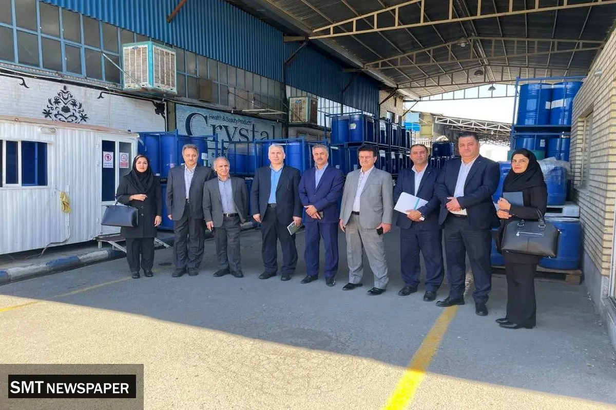 بازدید مدیران بانک سرمایه از کارخانه خورشید فناوران نفیس با هدف توسعه همکاری‌های بانکی
