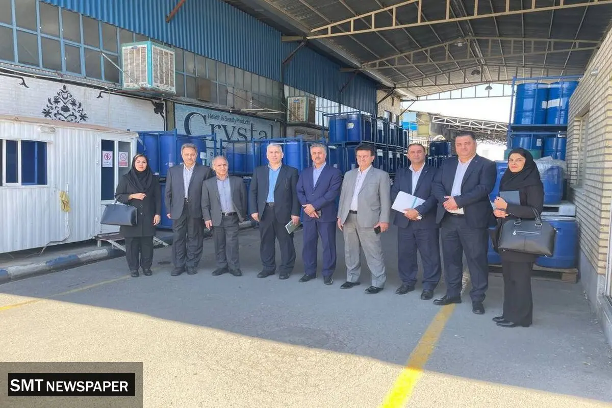 بازدید مدیران بانک سرمایه از کارخانه خورشید فناوران نفیس با هدف توسعه همکاری‌های بانکی
