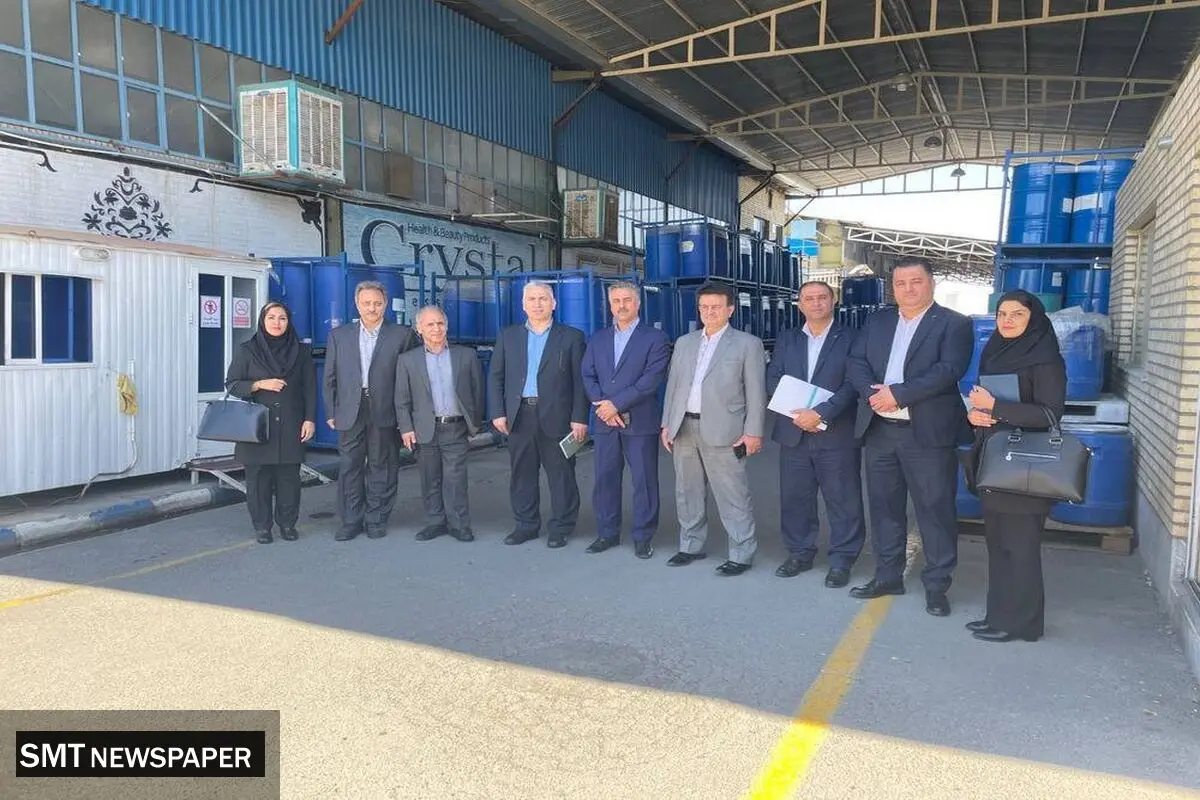 بازدید مدیران بانک سرمایه از کارخانه خورشید فناوران نفیس با هدف توسعه همکاری‌های بانکی
