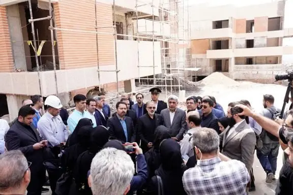 ۳۳ هزار مسکن مهر تا پایان سال تعیین‌تکلیف می‌شود / وام ۲۰۰ میلیونی برای پنل خورشیدی