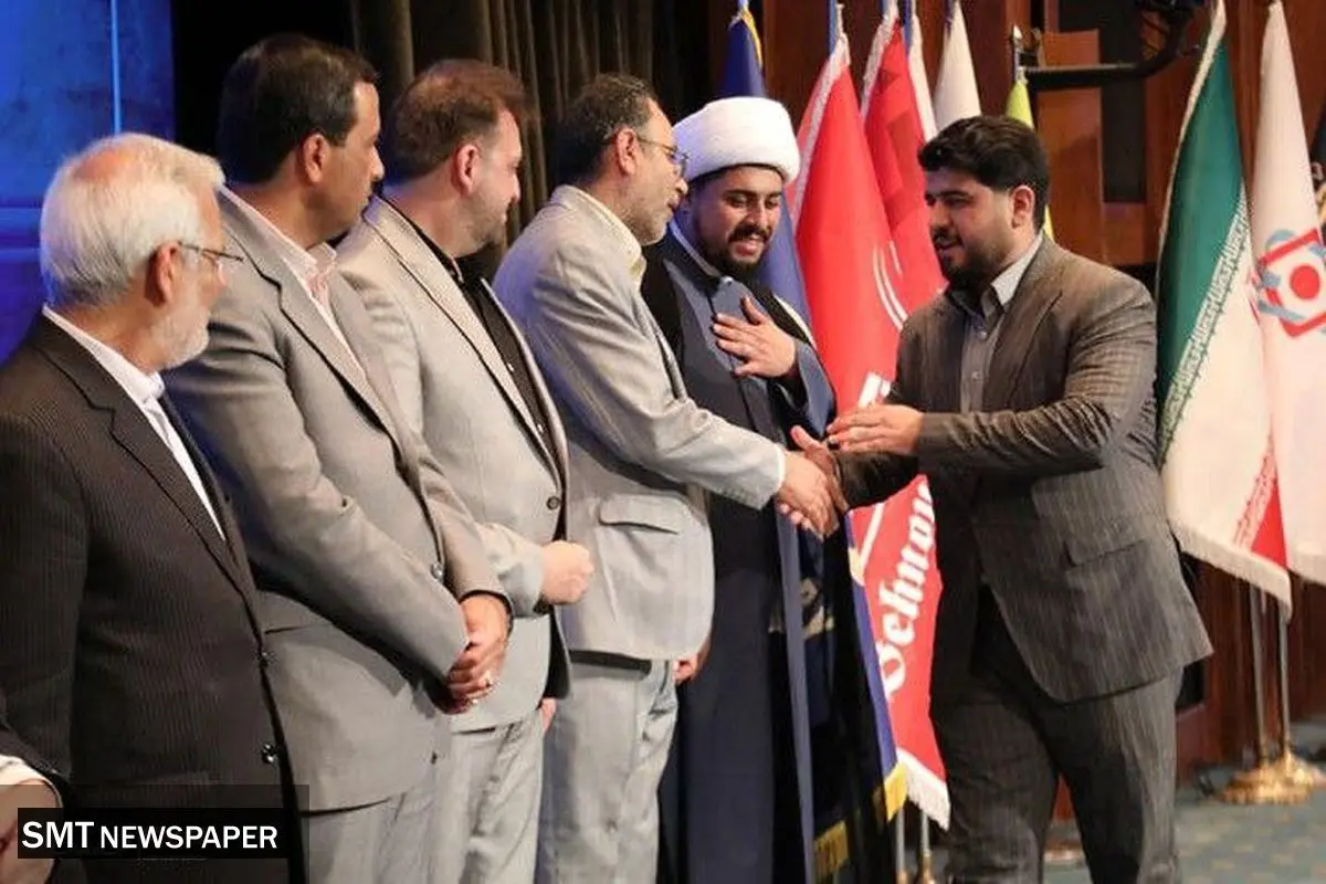 اعطای نشان تعهد محیط زیست به فولاد کاوه جنوب کیش
