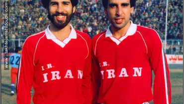 این فرد قلب استقلال را با پیراهن پرسپولیس شکافت