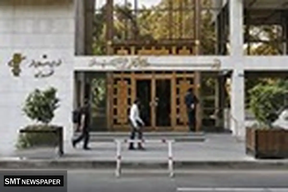 اجازه ساماندهی دستفروشان مترو را نمی‌دهیم