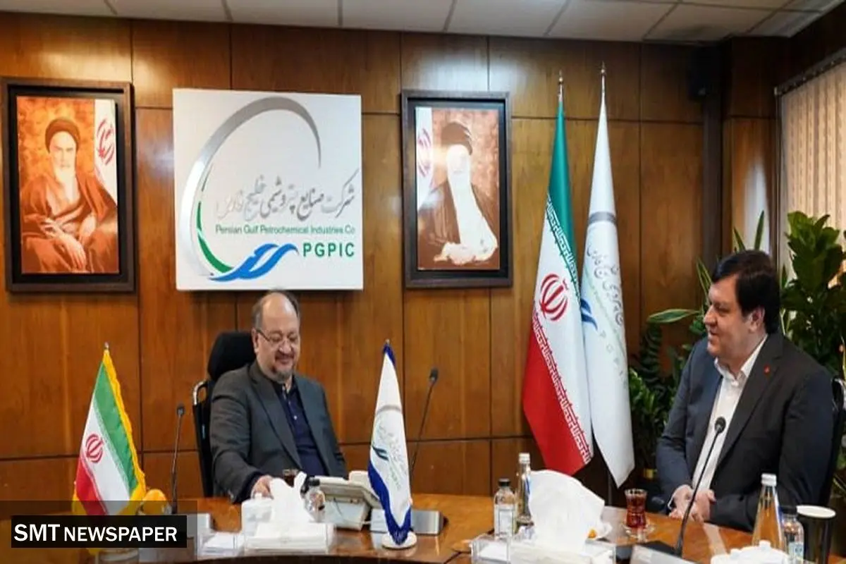 نشست مشترک مدیران عامل بانک ملت و هلدینگ پتروشیمی خلیج فارس