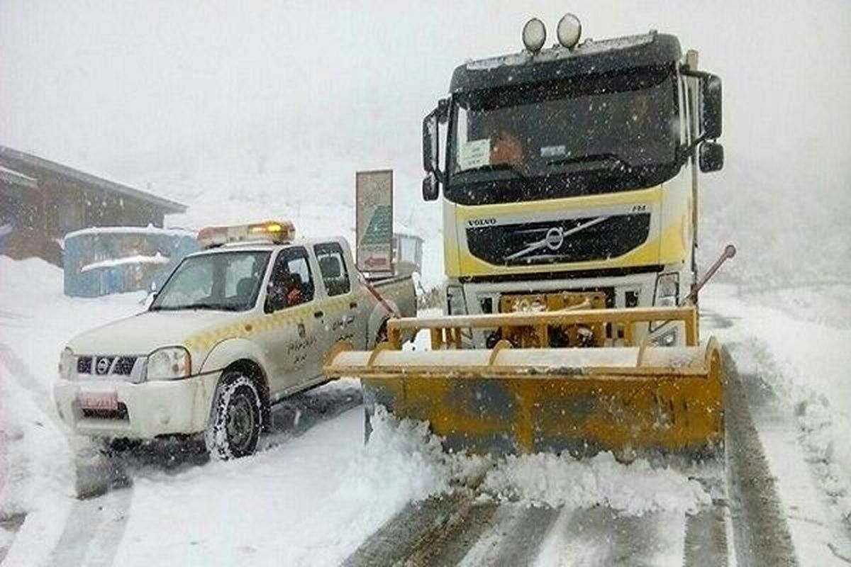  ۸۰۰۰ نیرو آماده باش برای خدمات رسانی در هوای برفی !